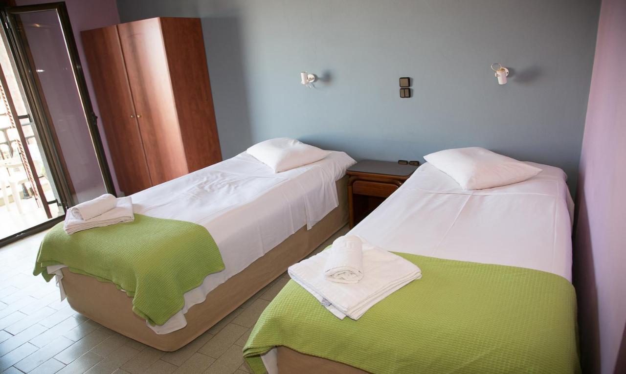 Petania Hotel & Apartments Lixouri Dış mekan fotoğraf
